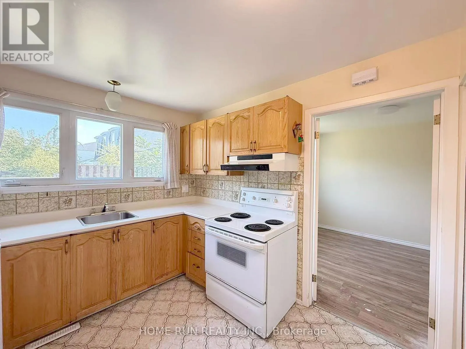 3427 SOUTHGATE ROAD
