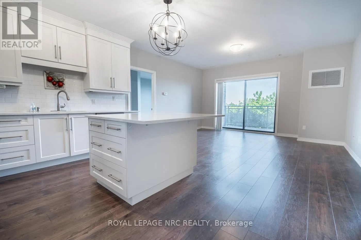 404 - 379 SCOTT STREET, #404