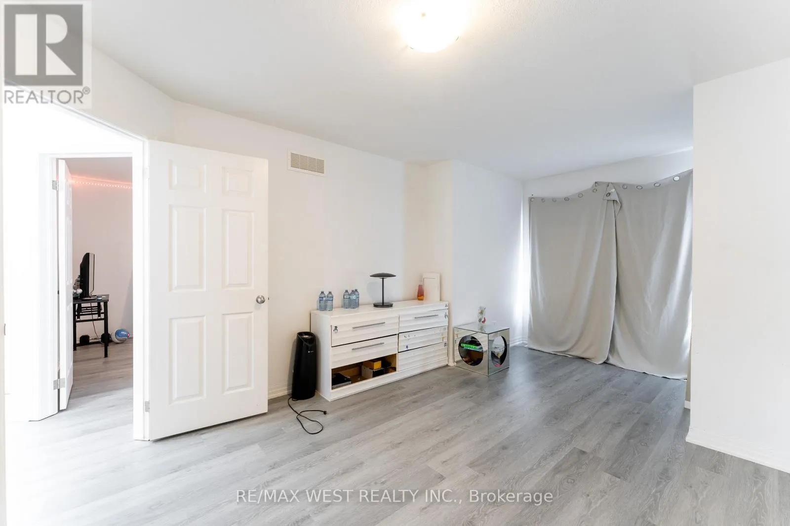 301 FREURE DRIVE