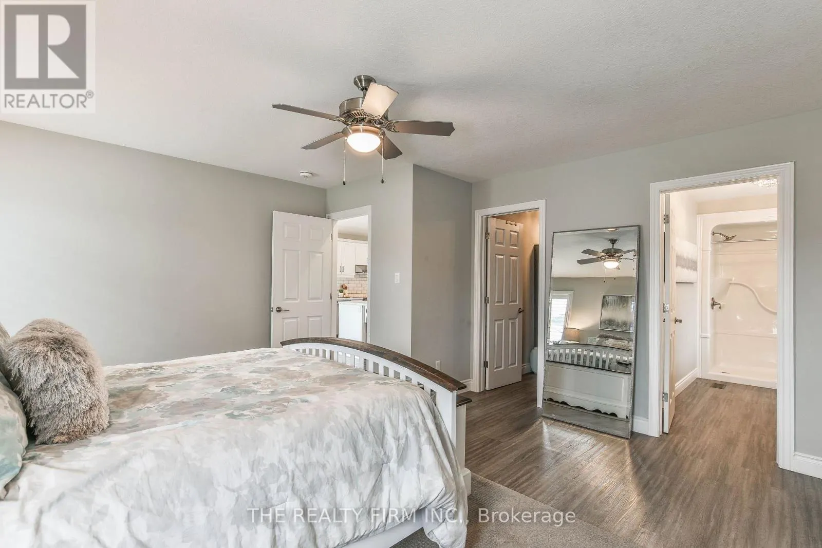 8 ROYAL DORNOCH DRIVE