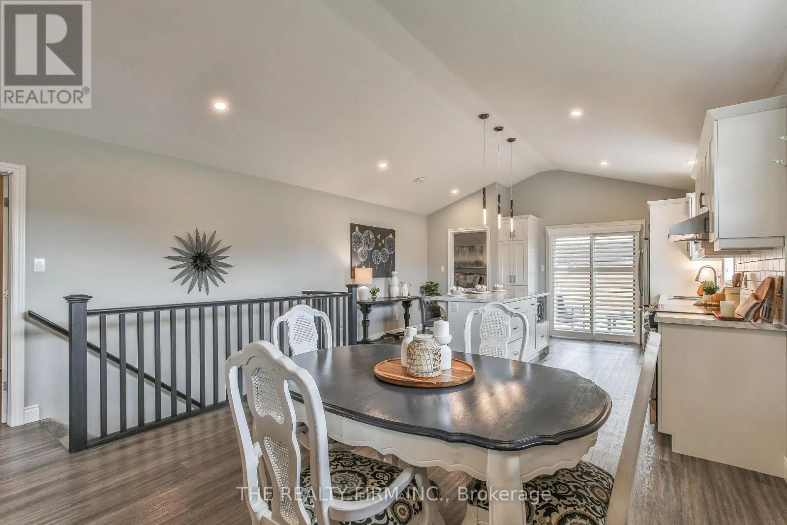 8 ROYAL DORNOCH DRIVE