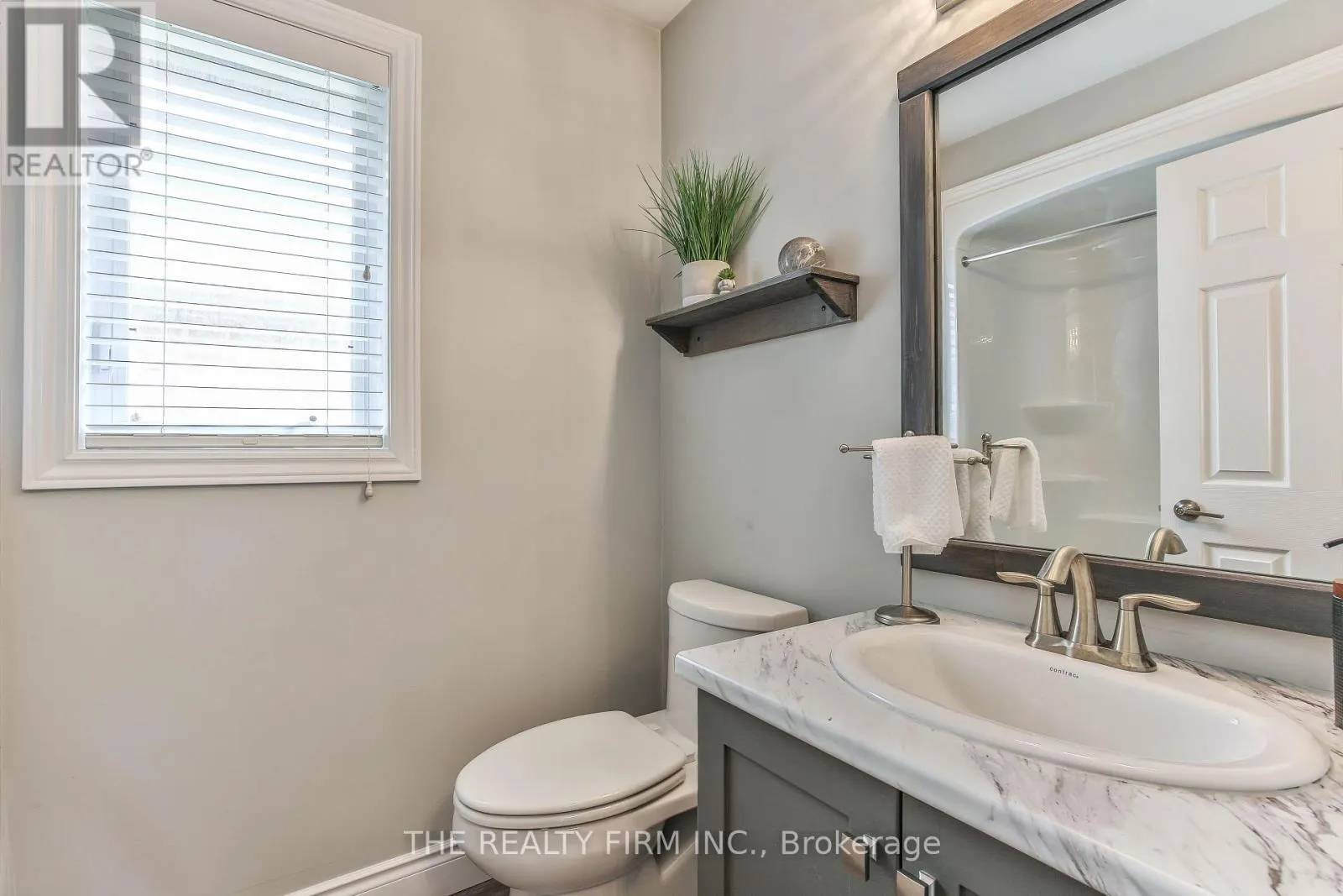 8 ROYAL DORNOCH DRIVE