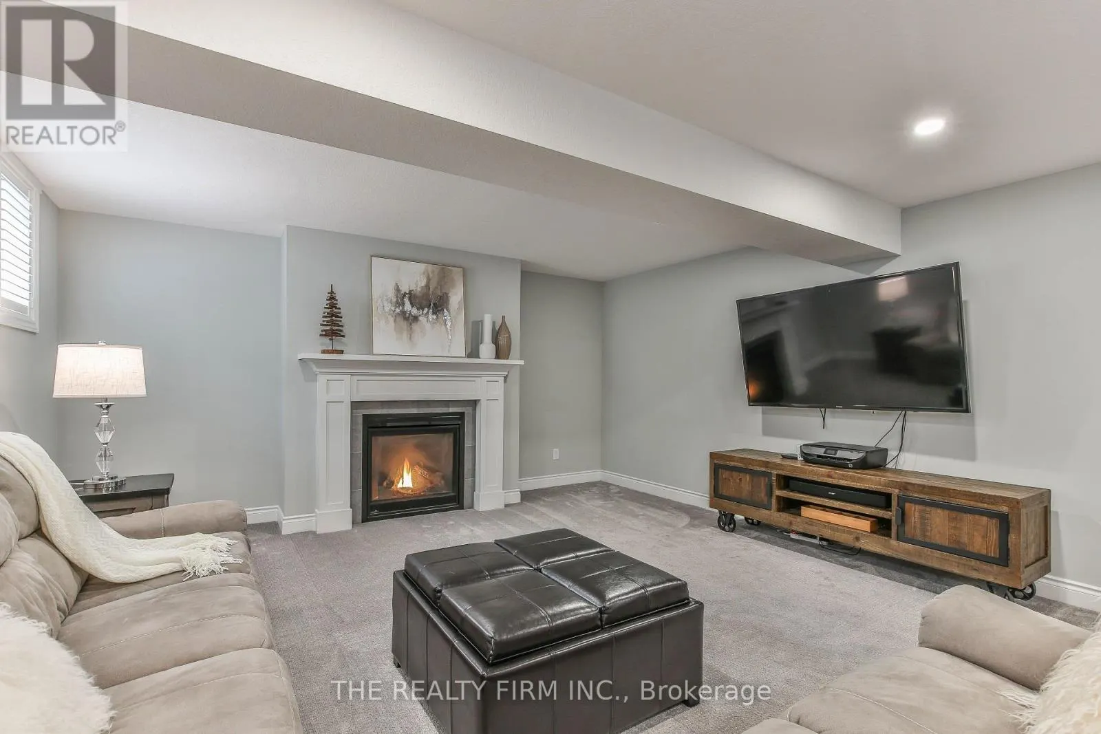 8 ROYAL DORNOCH DRIVE