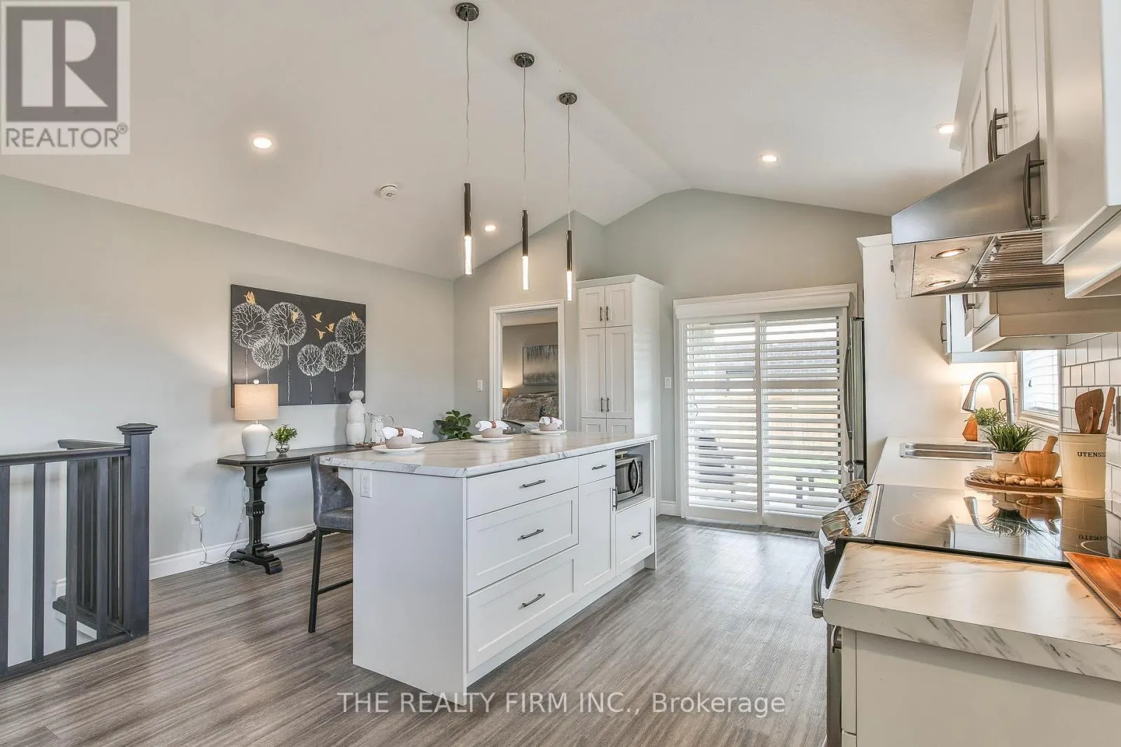 8 ROYAL DORNOCH DRIVE