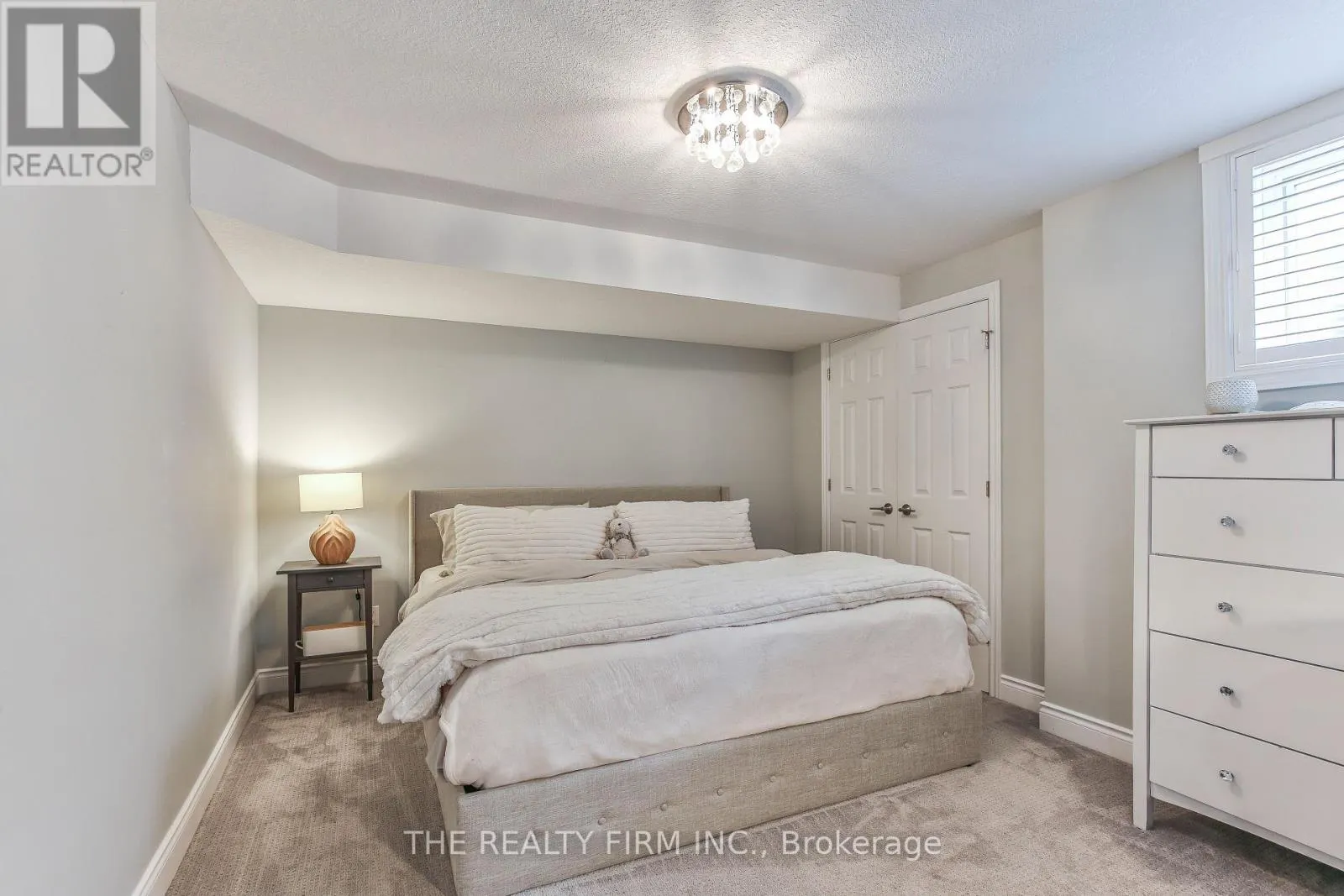 8 ROYAL DORNOCH DRIVE