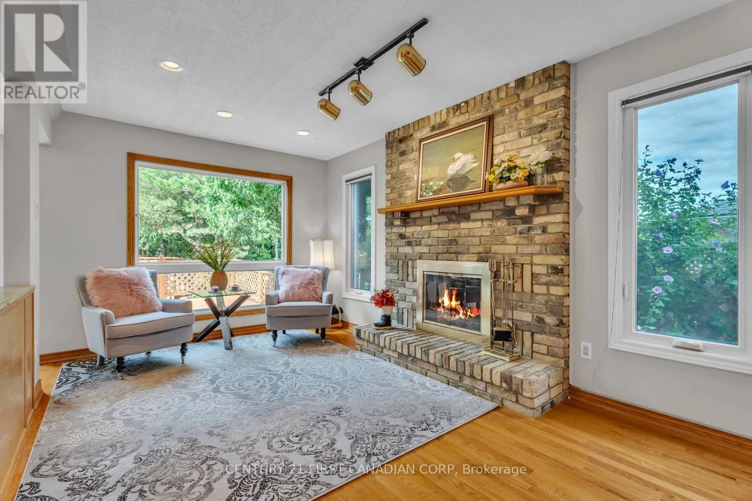 1030 AURORA COURT