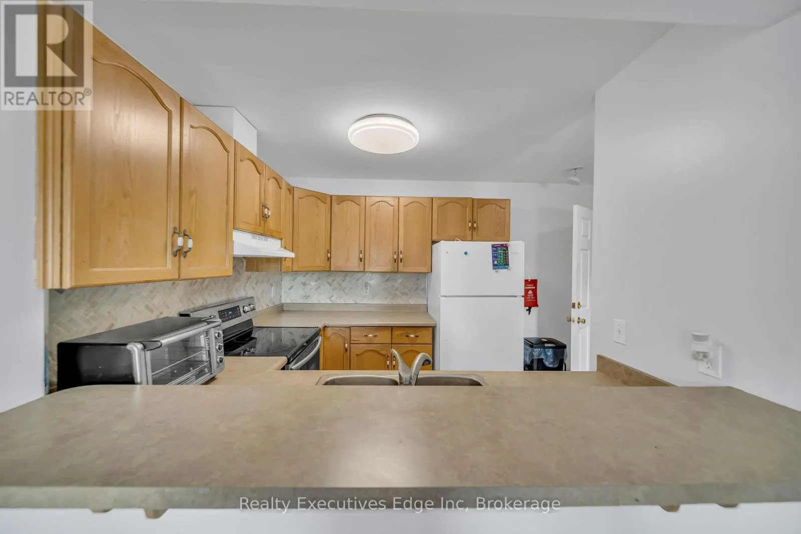 5 - 142 YORK ROAD, #5