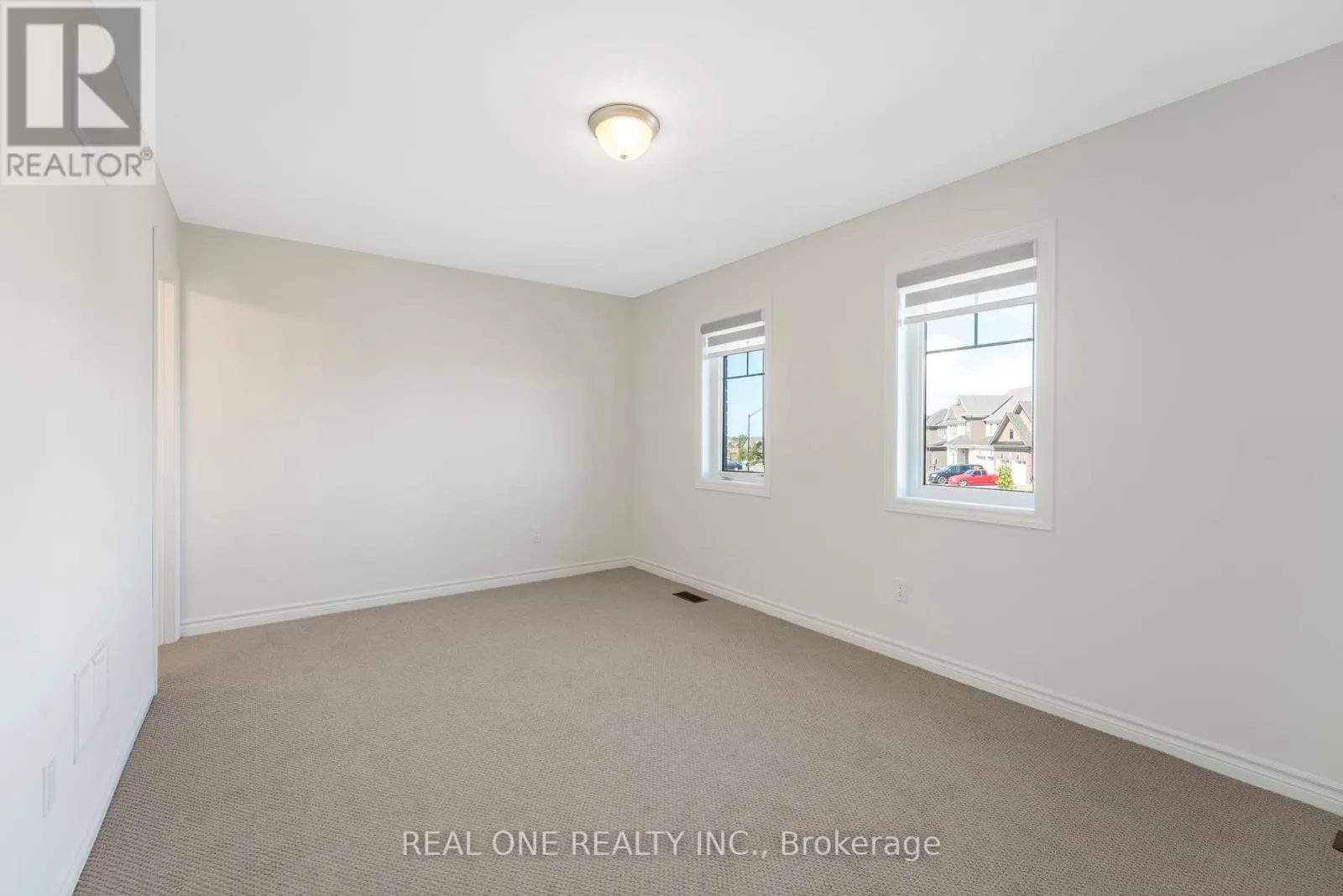 18 ORIOLE CRESCENT