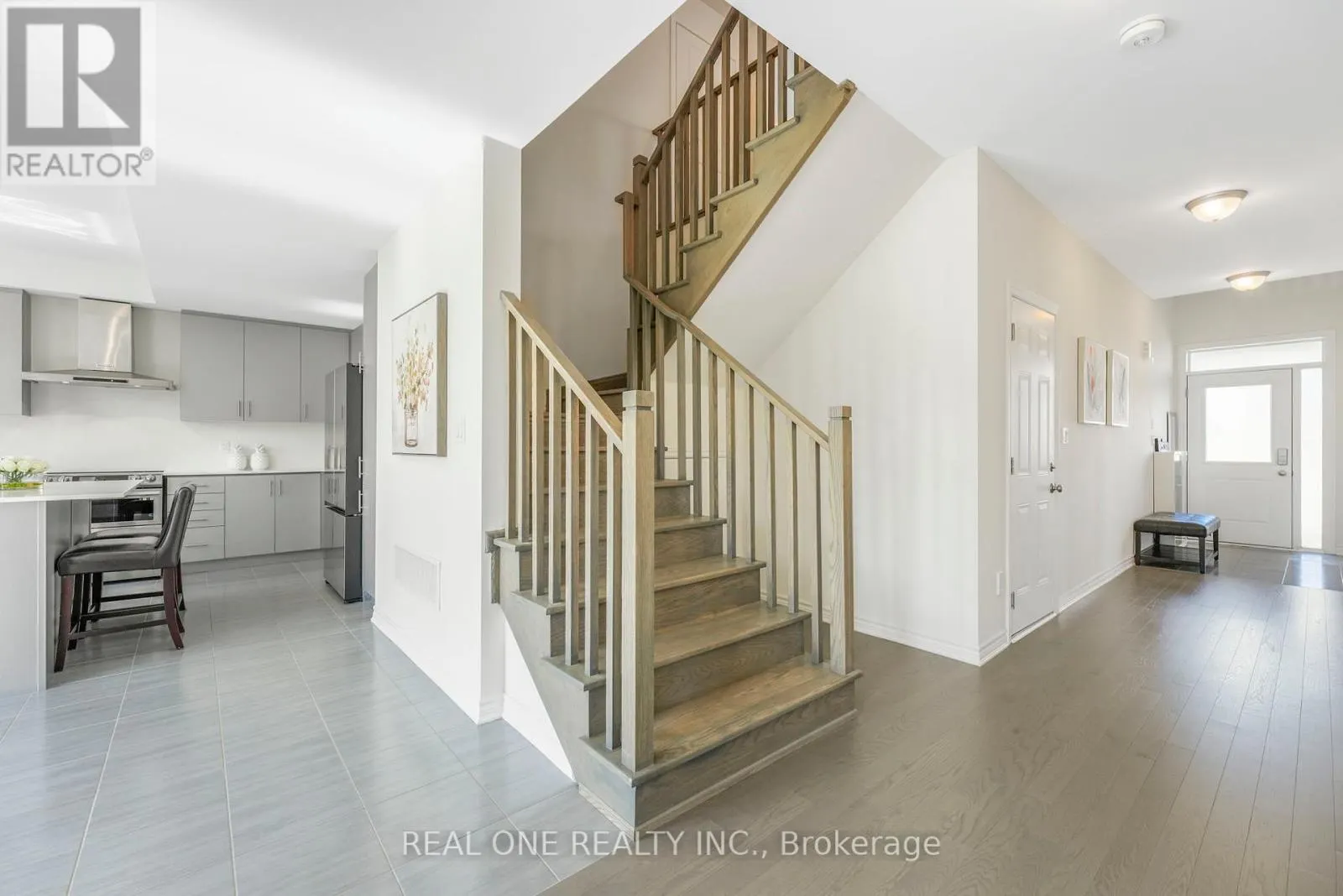 18 ORIOLE CRESCENT