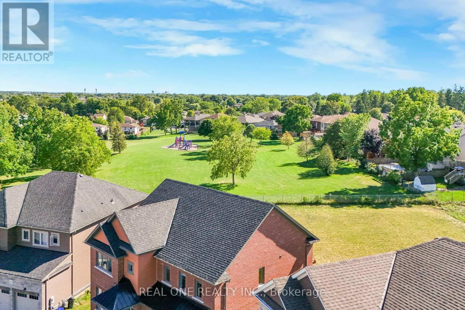 18 ORIOLE CRESCENT