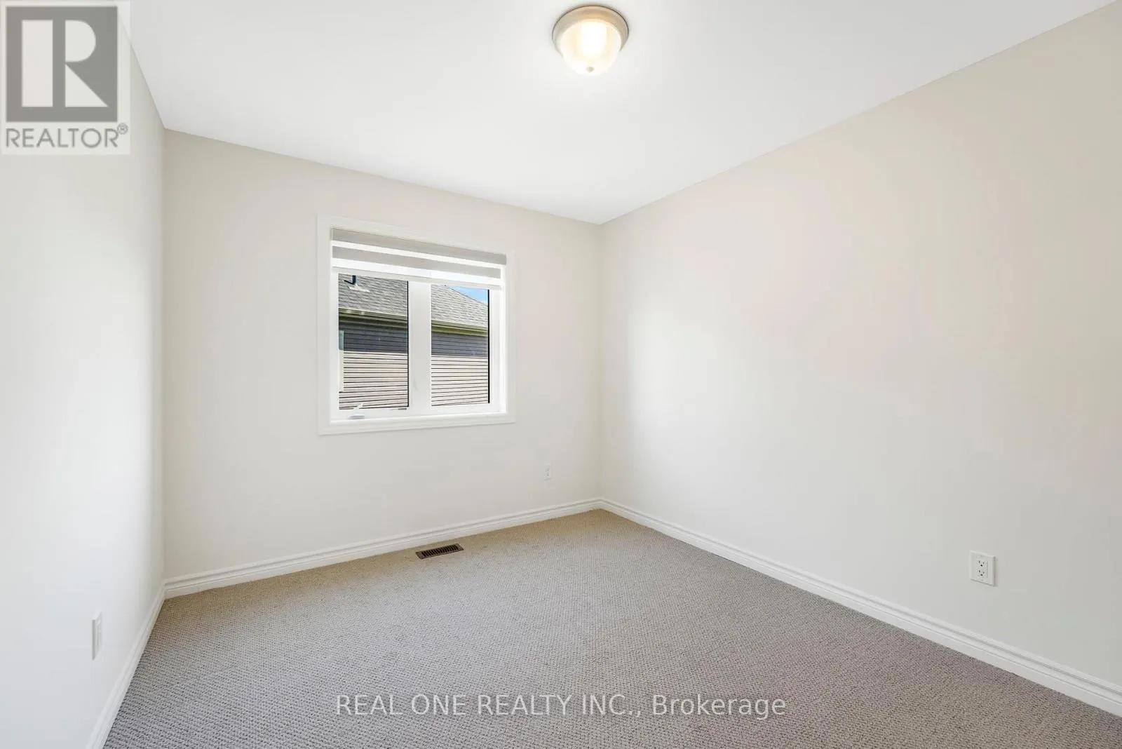 18 ORIOLE CRESCENT