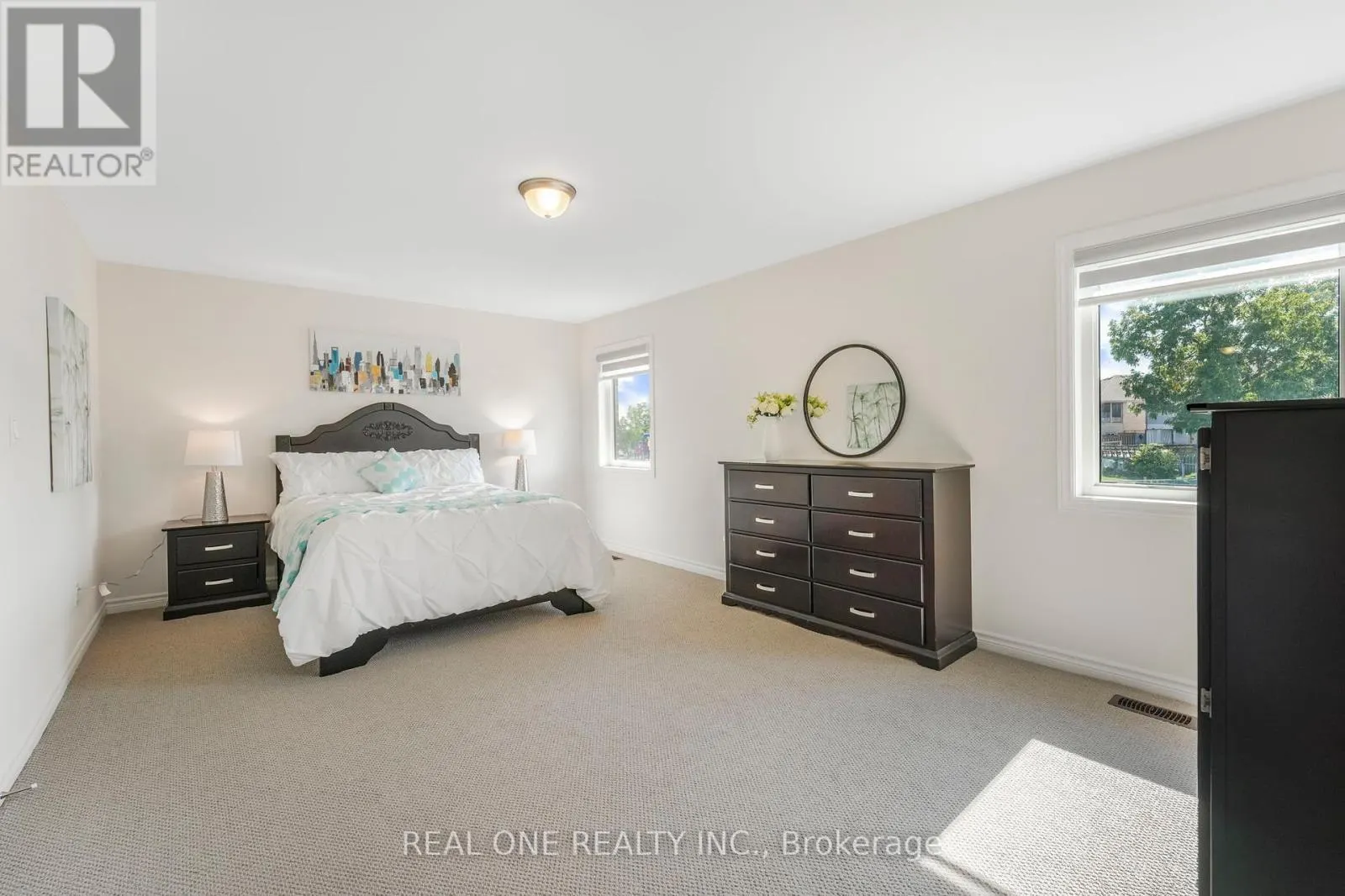 18 ORIOLE CRESCENT