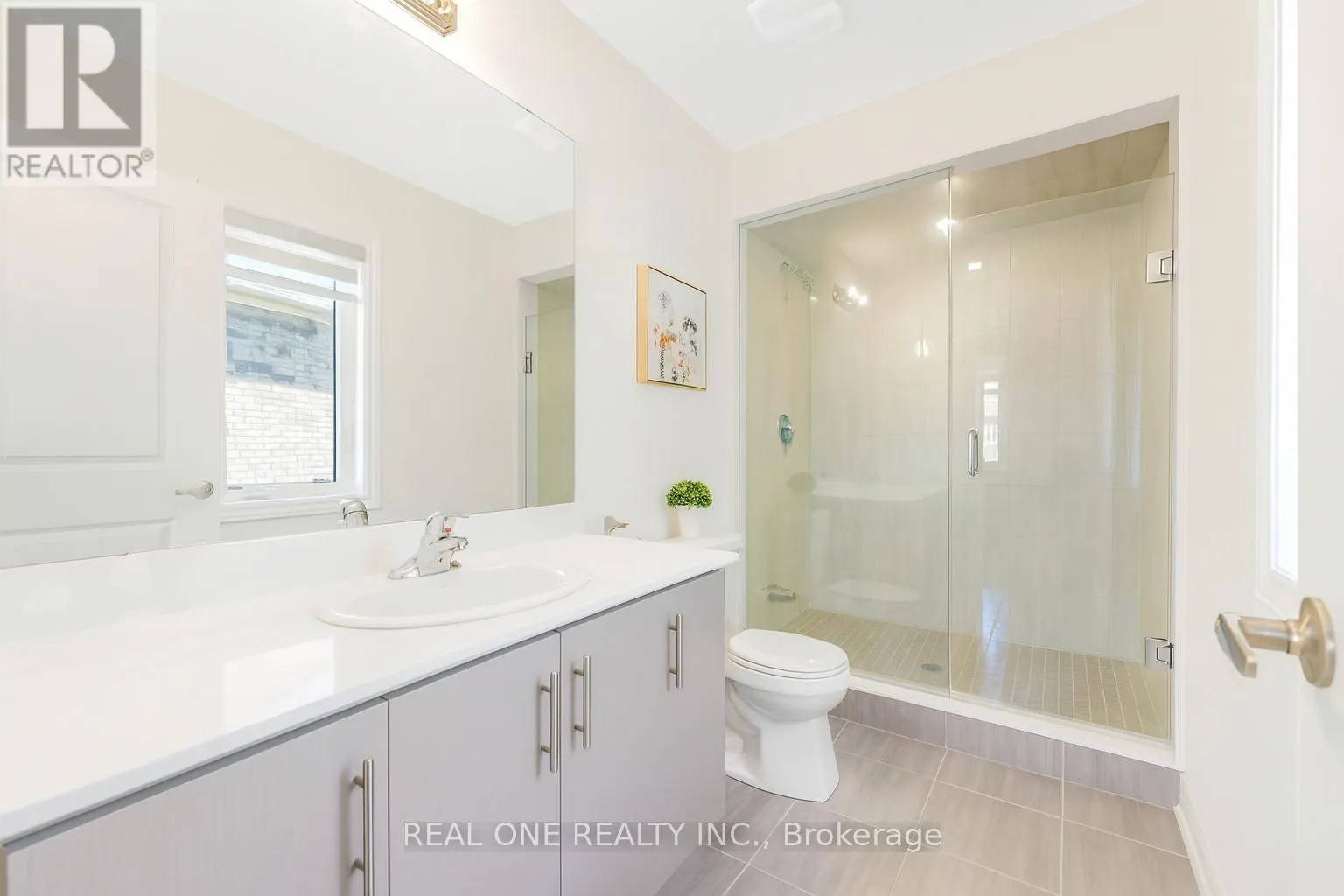18 ORIOLE CRESCENT
