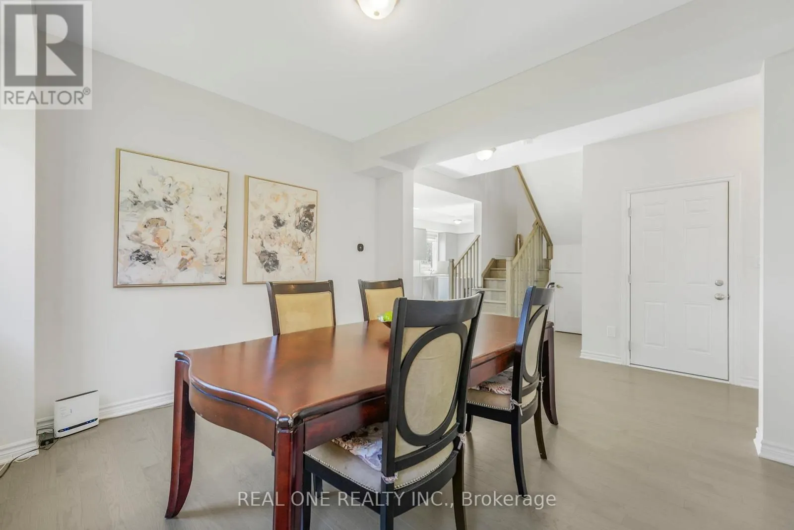 18 ORIOLE CRESCENT