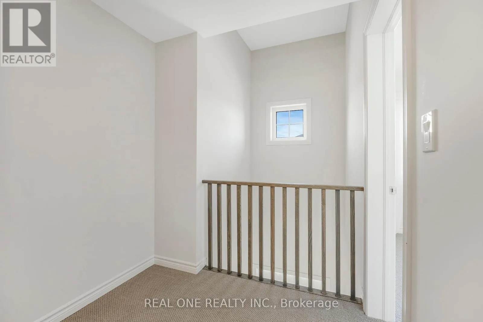 18 ORIOLE CRESCENT