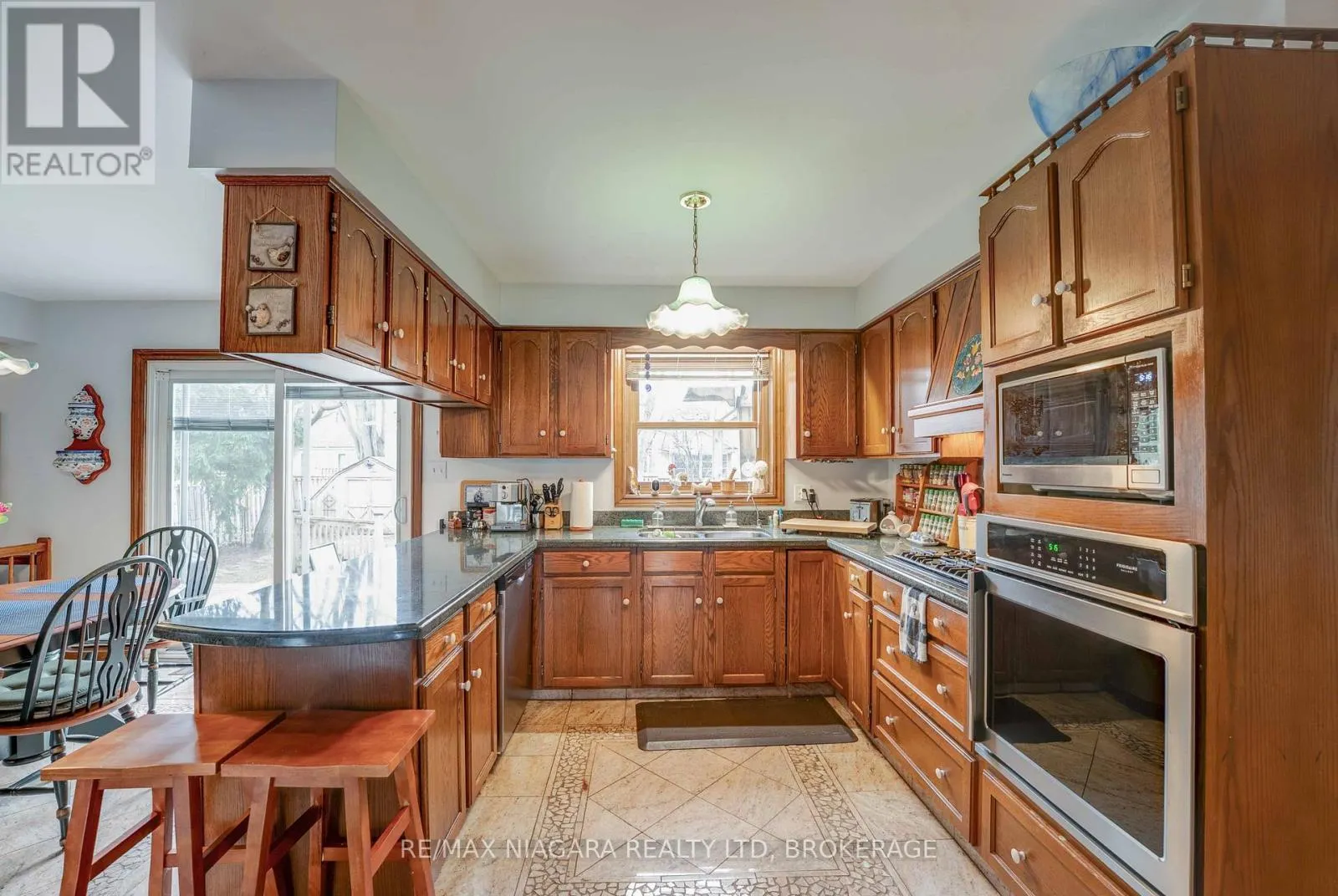 7909 SARAH STREET