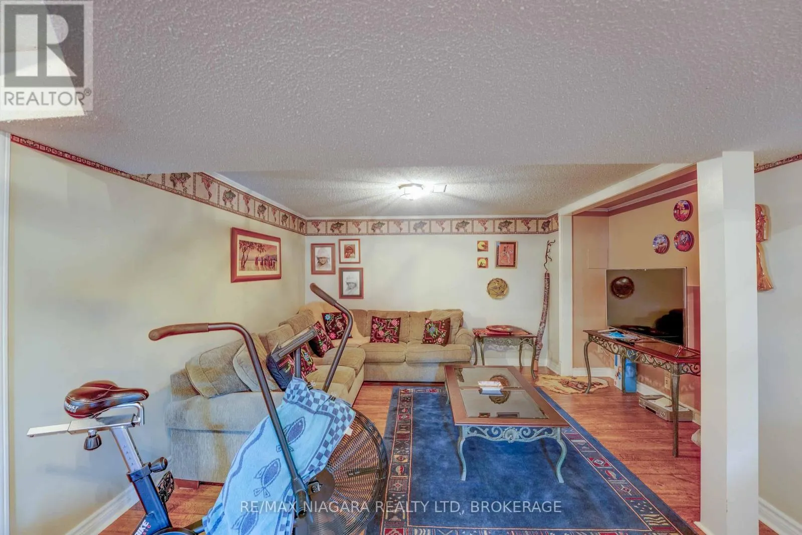 7909 SARAH STREET