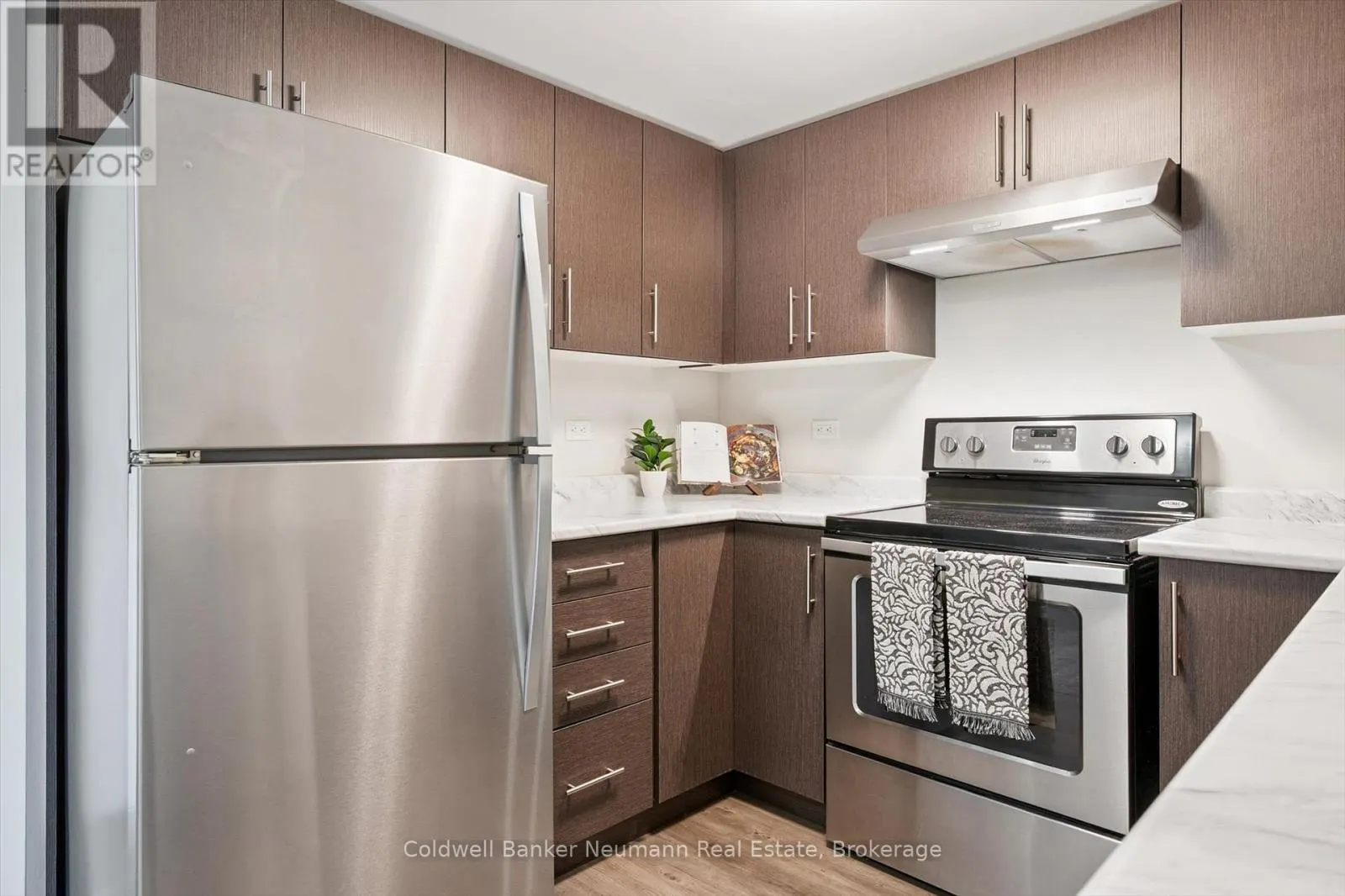 212 - 7 KAY CRESCENT, #212