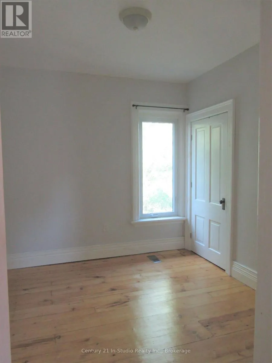 B - 316 CENTRE STREET, #B