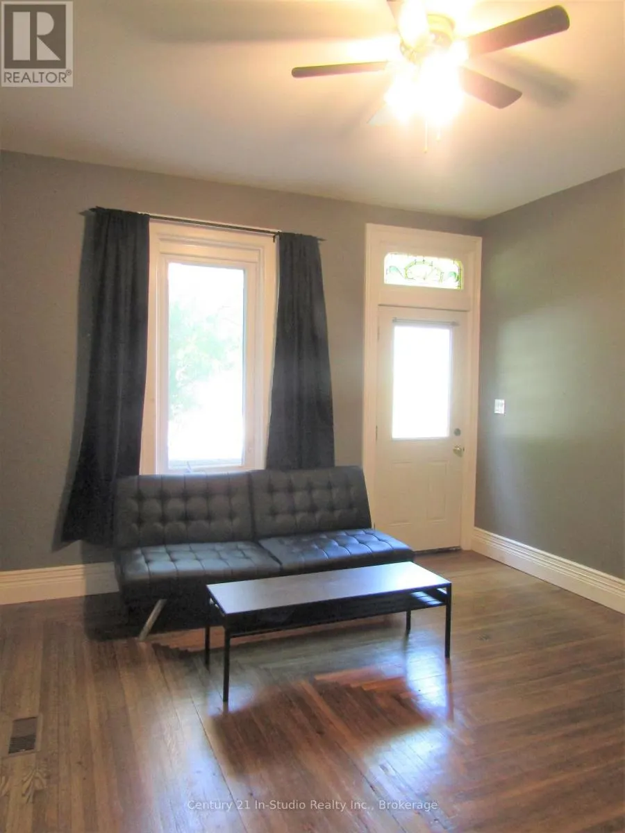 B - 316 CENTRE STREET, #B