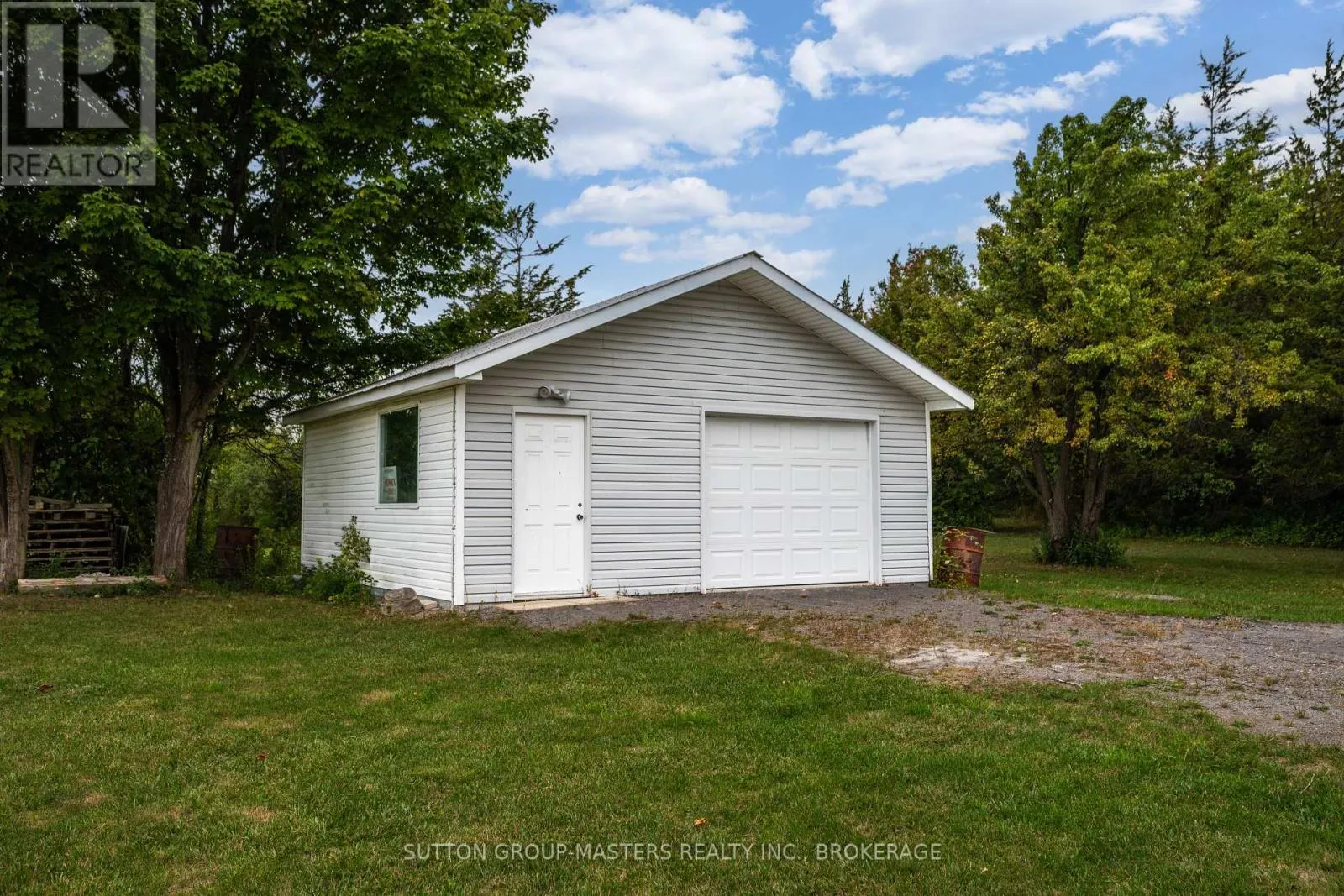 931 POWERLINE ROAD