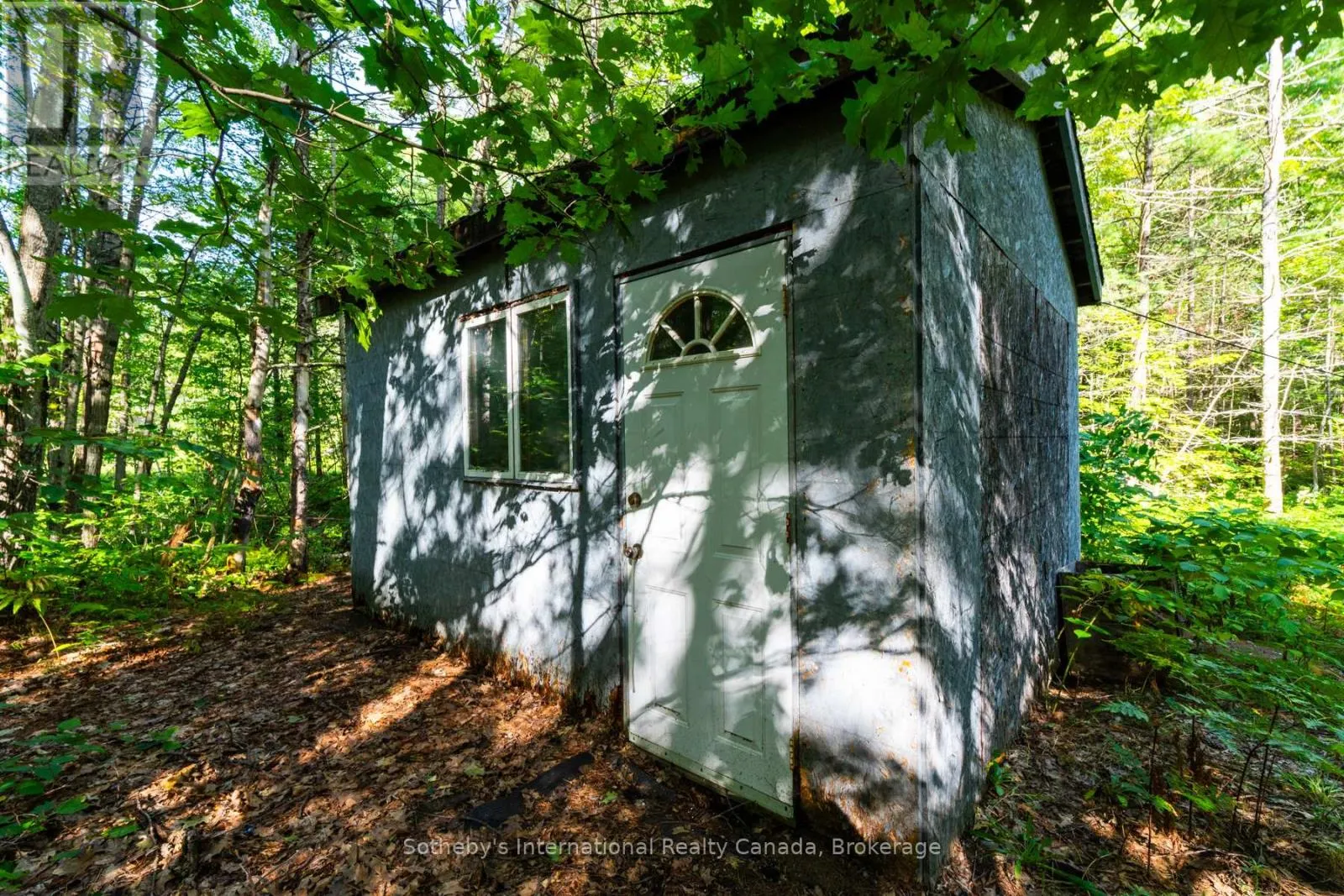 1060 NORTH KAHSHE LAKE ROAD
