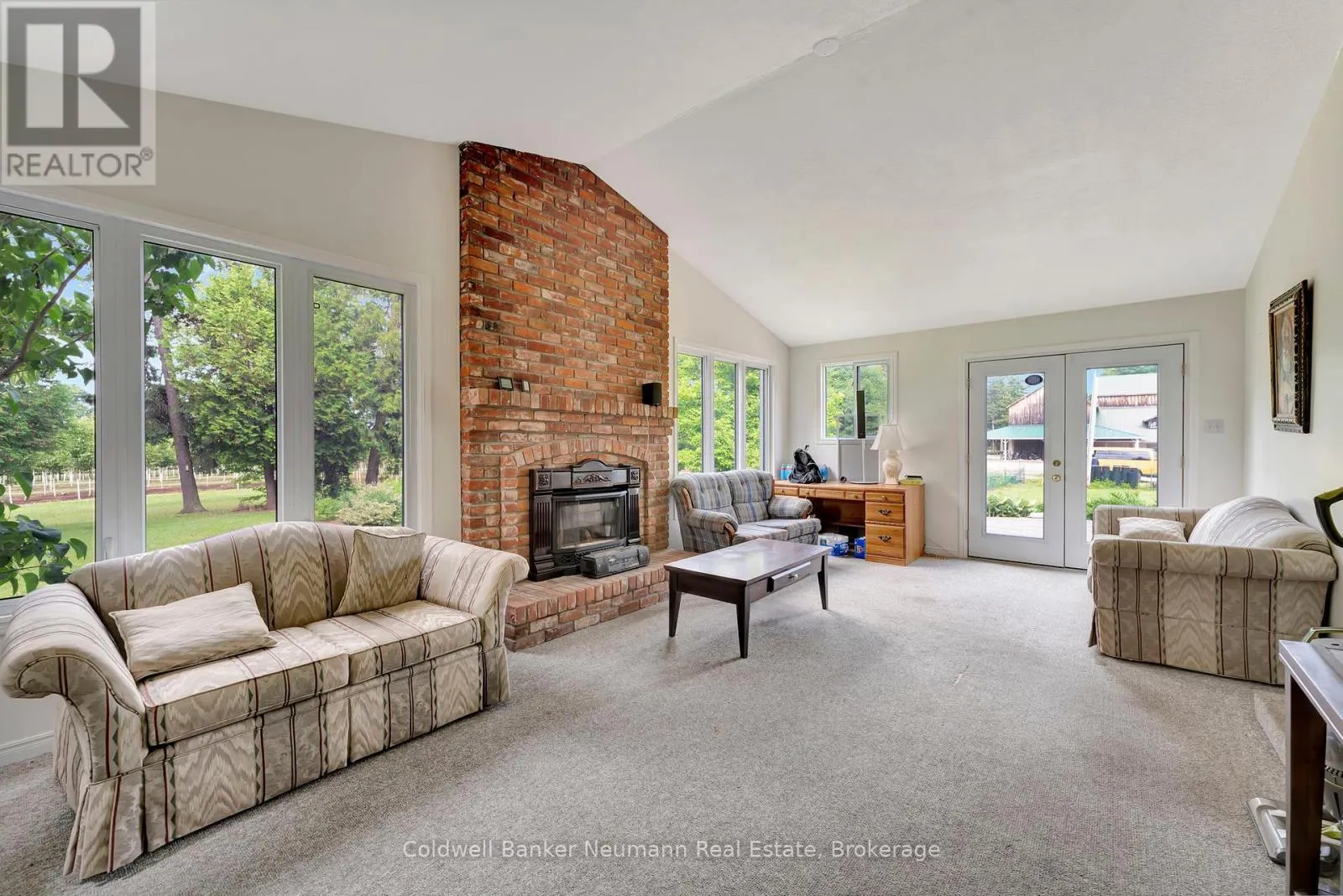 573 PARKSIDE DRIVE