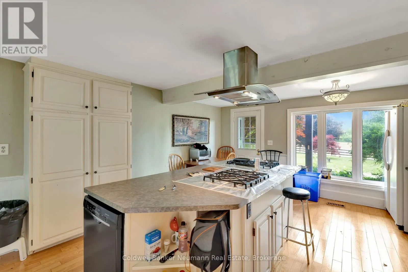 573 PARKSIDE DRIVE