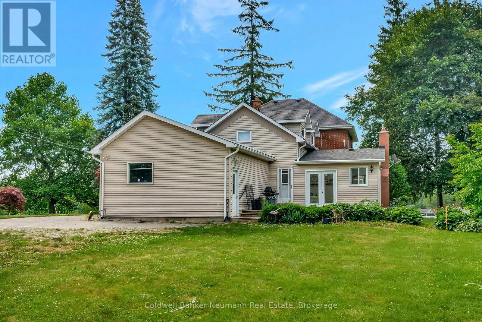 573 PARKSIDE DRIVE