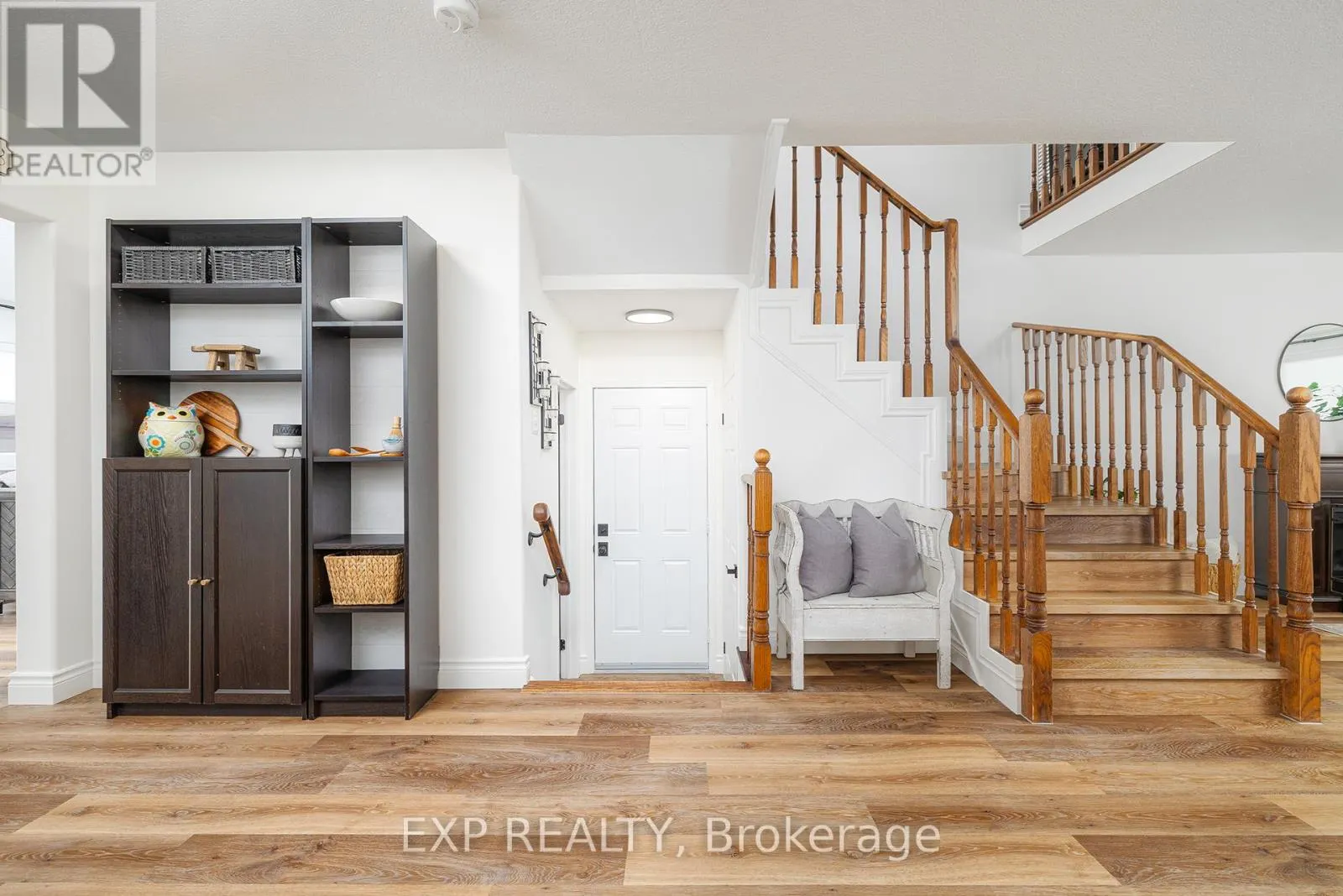 35 HOLLINRAKE AVENUE
