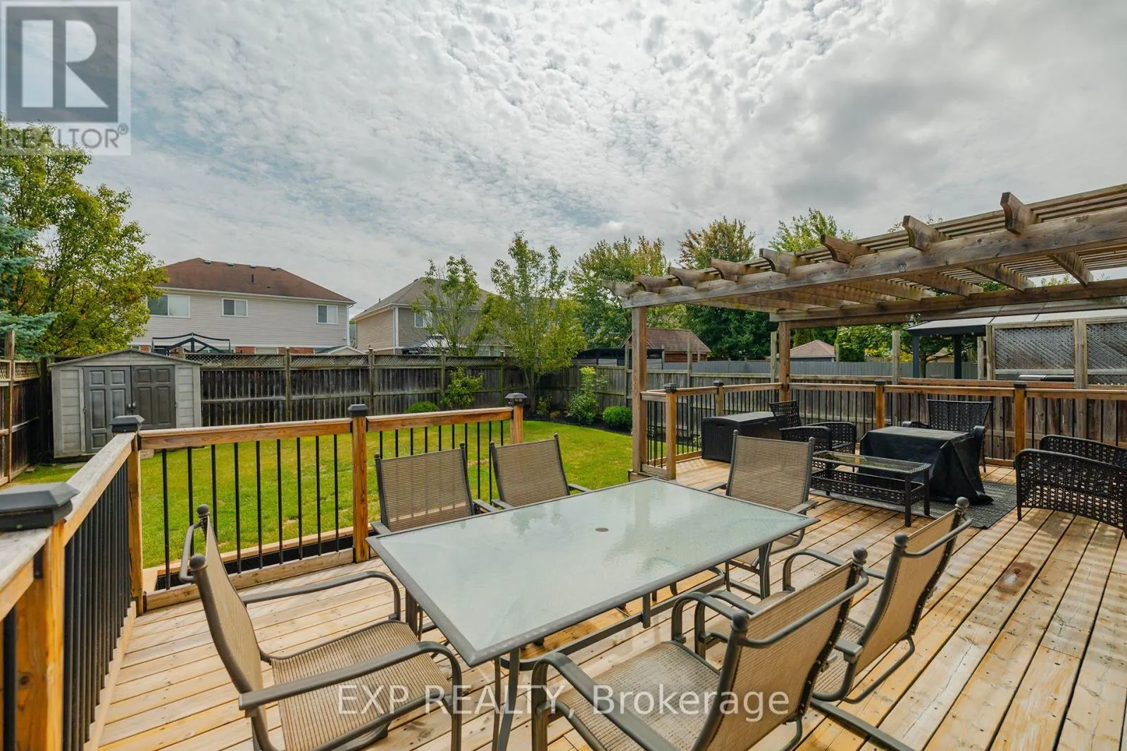 35 HOLLINRAKE AVENUE