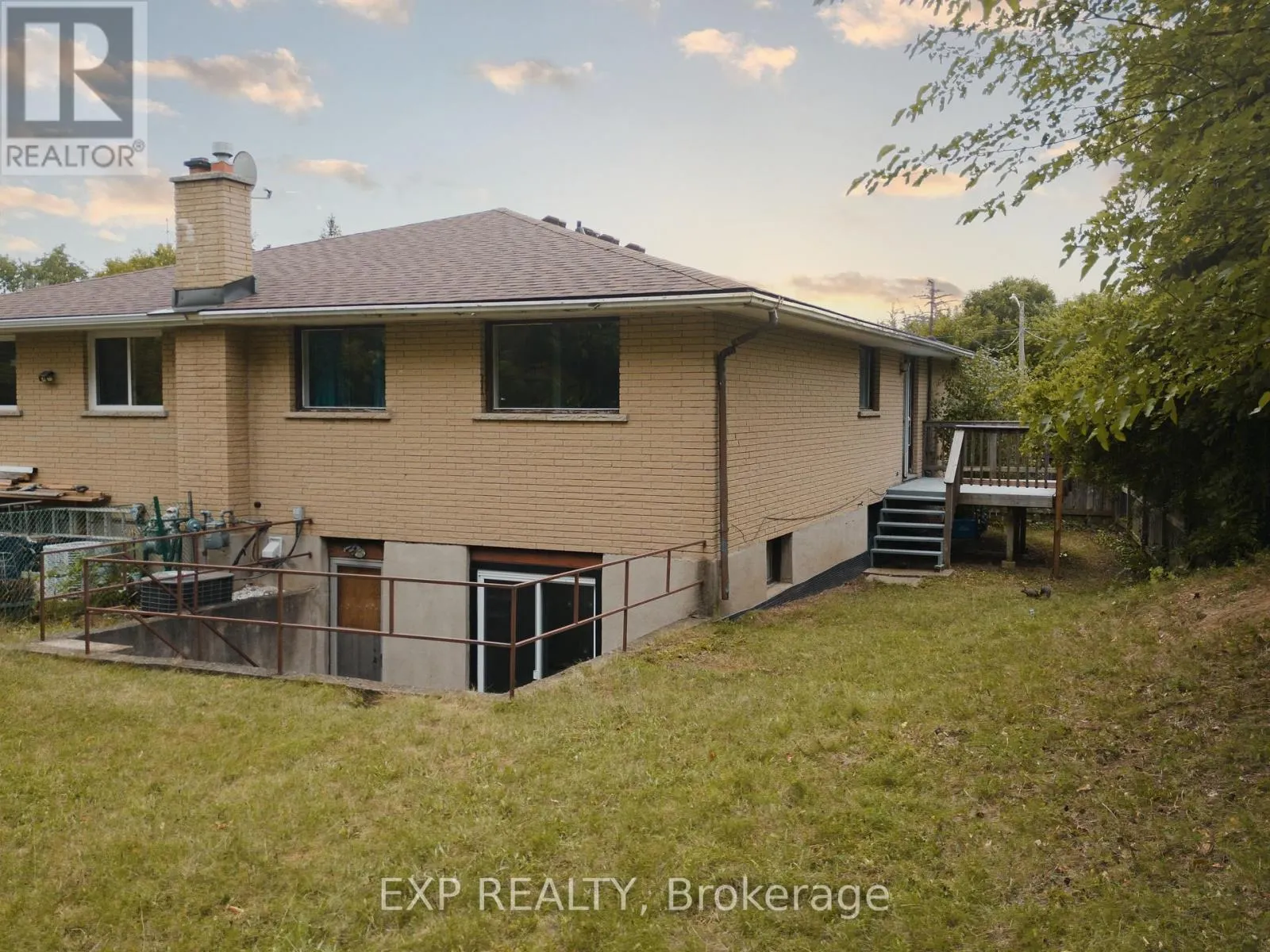 310 SOUTHILL DRIVE