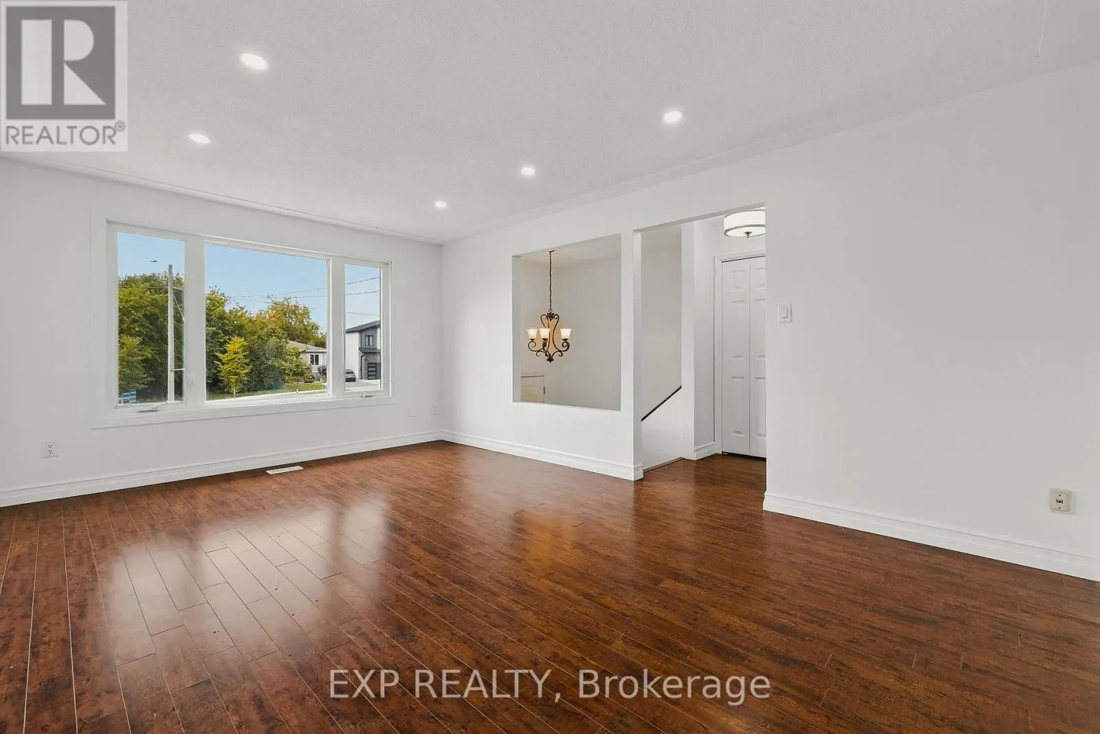310 SOUTHILL DRIVE