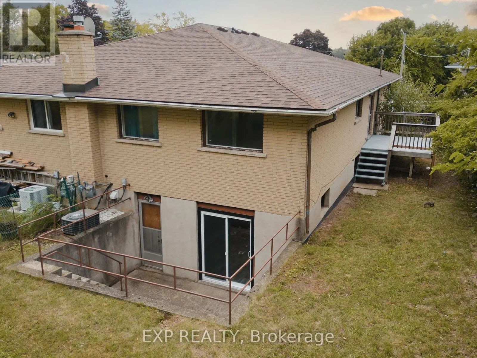310 SOUTHILL DRIVE