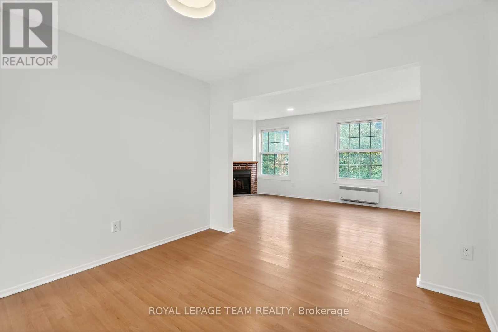 9 MOORSIDE PRIVATE