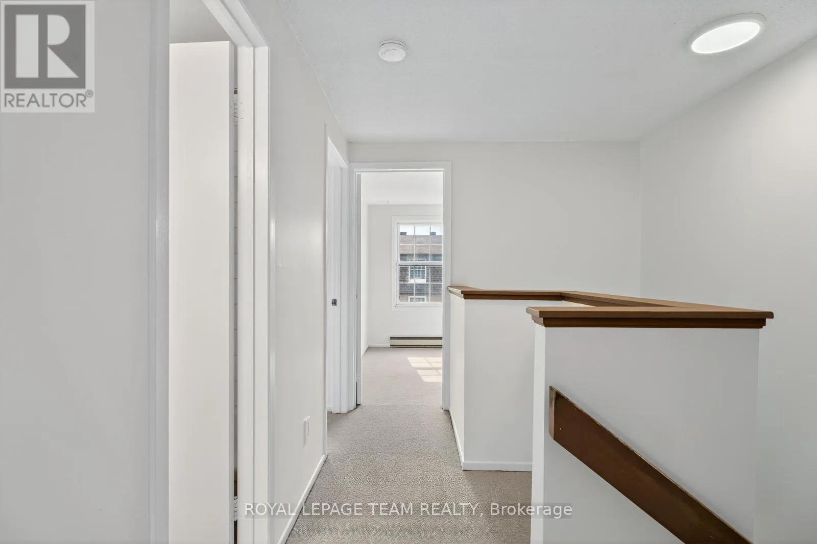 9 MOORSIDE PRIVATE