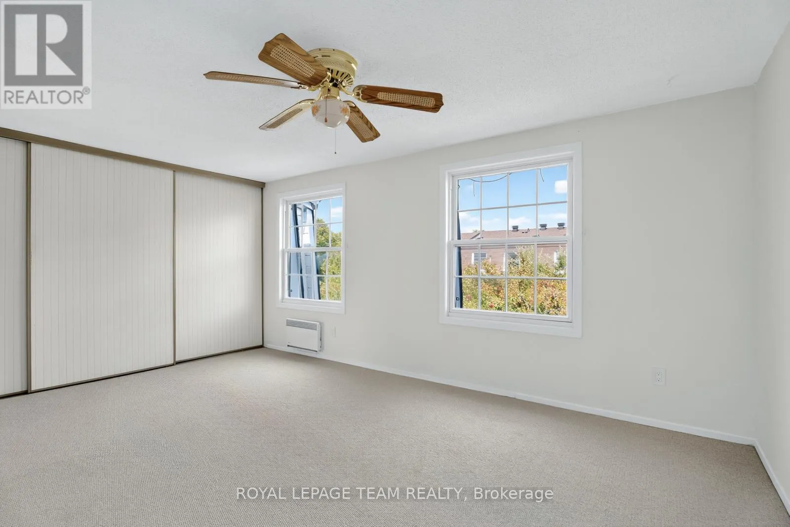 9 MOORSIDE PRIVATE