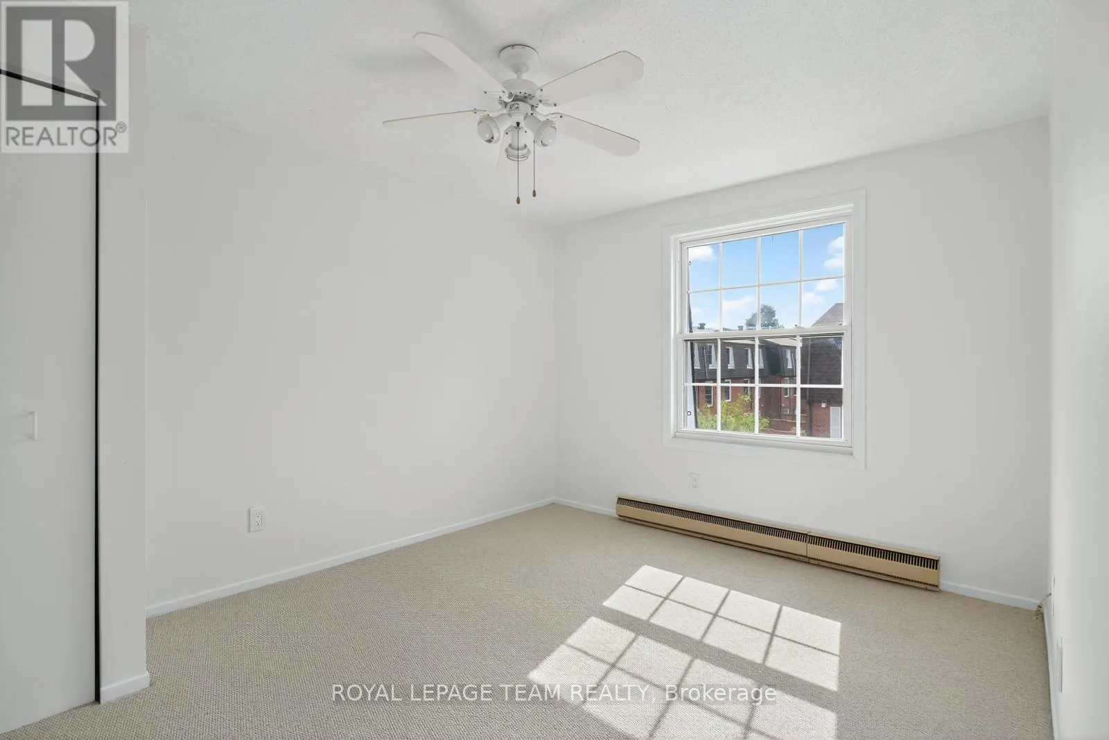 9 MOORSIDE PRIVATE