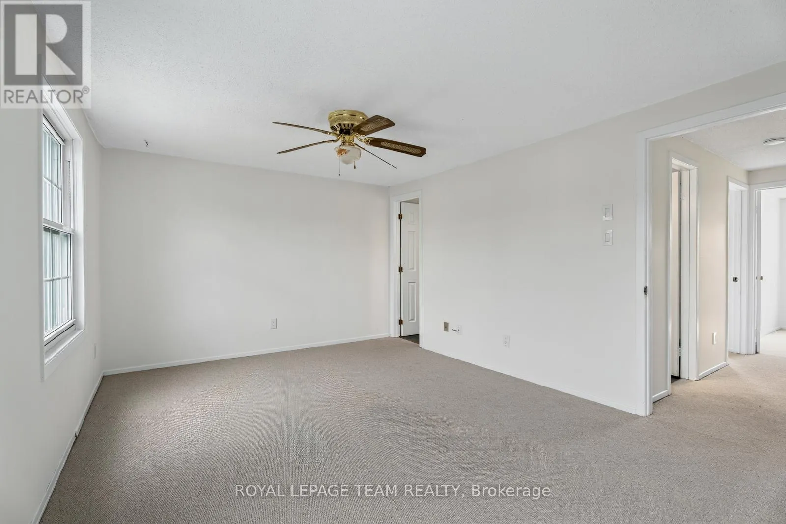 9 MOORSIDE PRIVATE