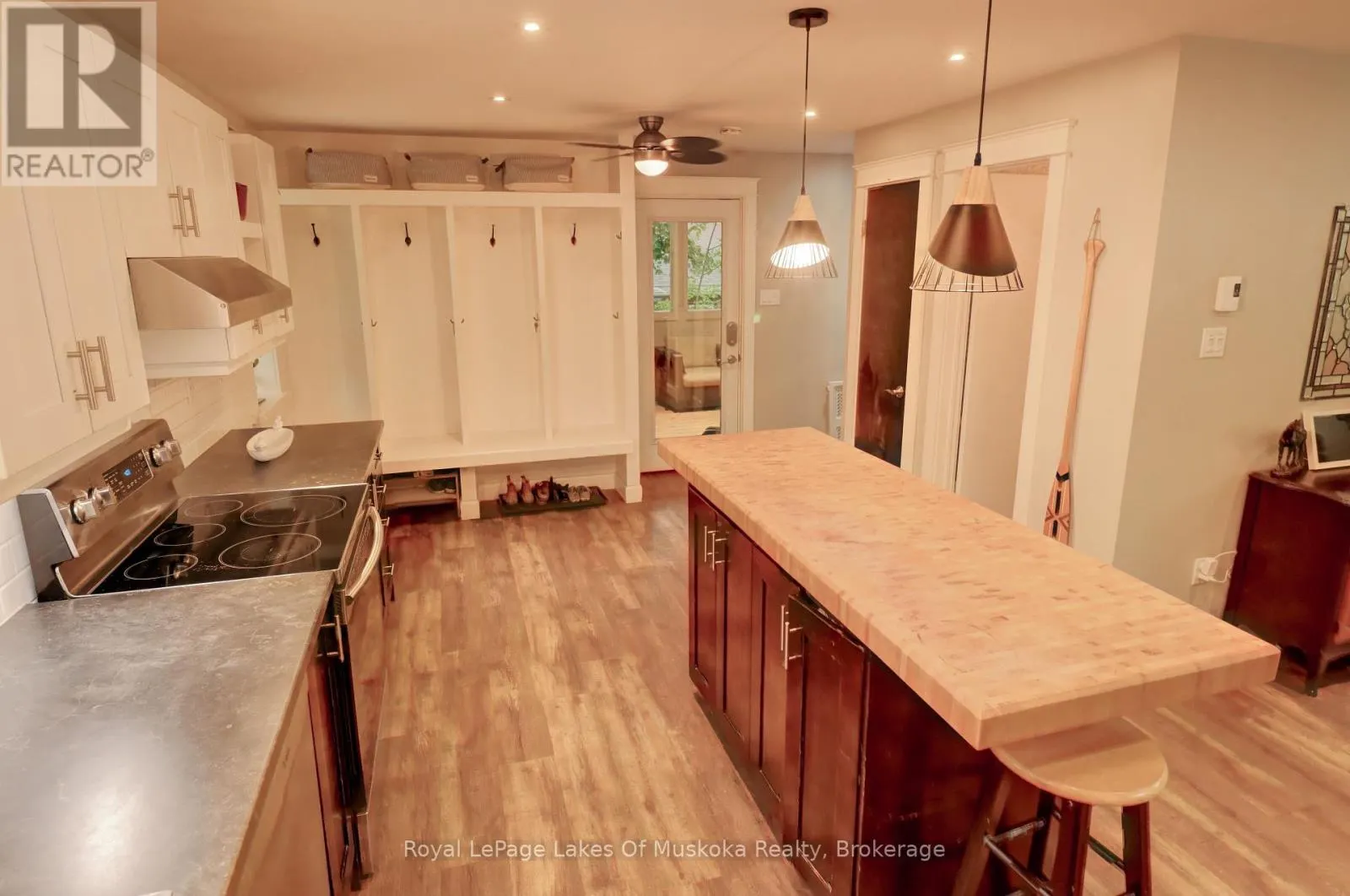 38 FLORENCE STREET W