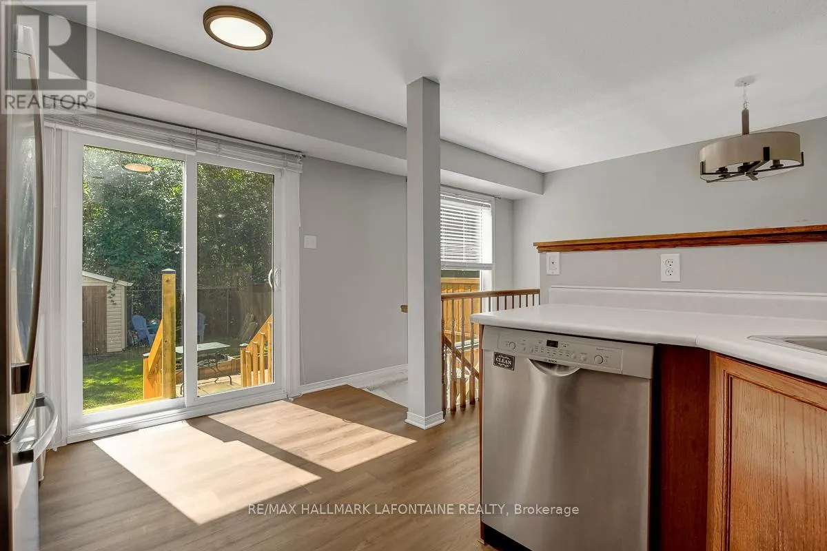 446 LAWLER CRESCENT