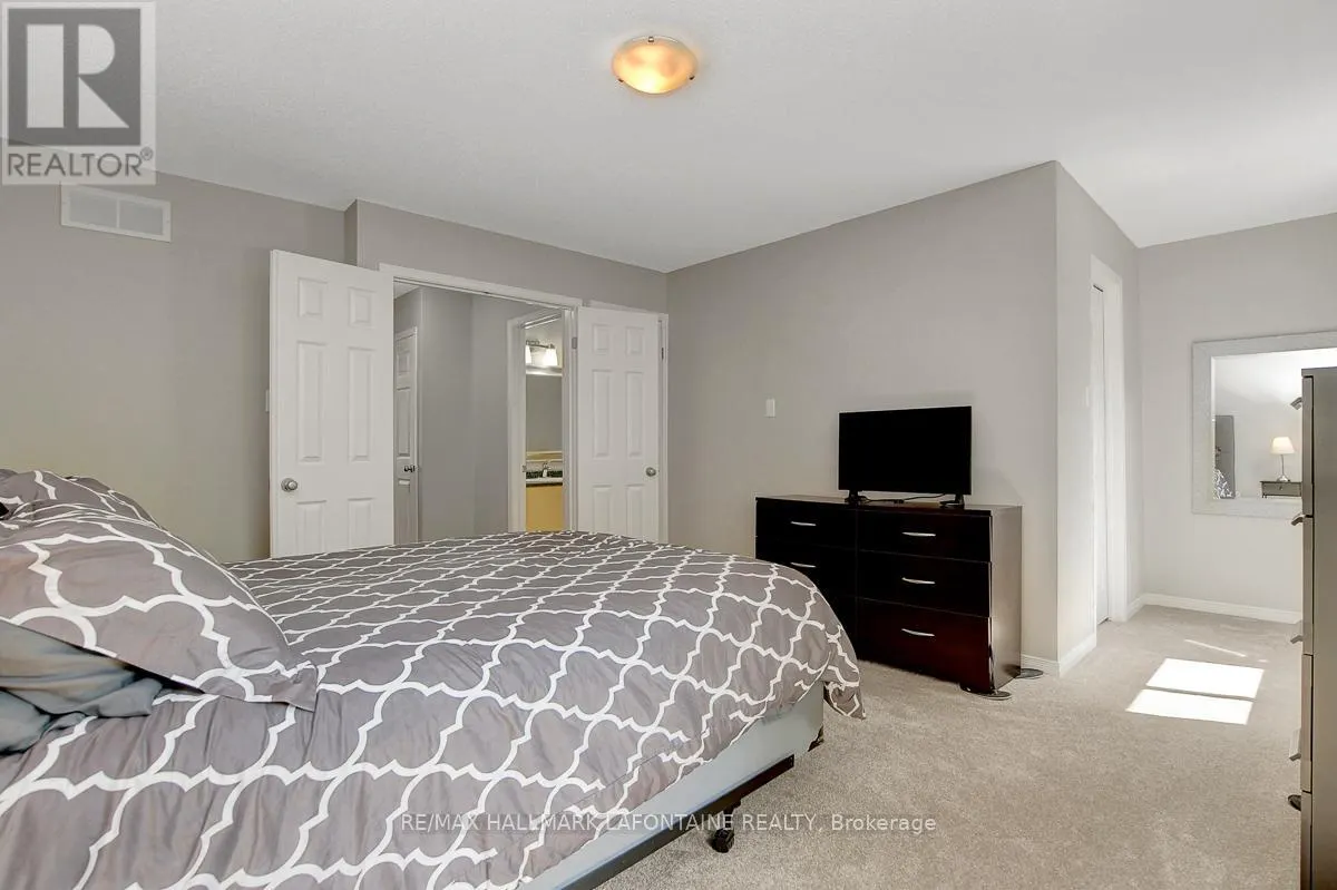 446 LAWLER CRESCENT