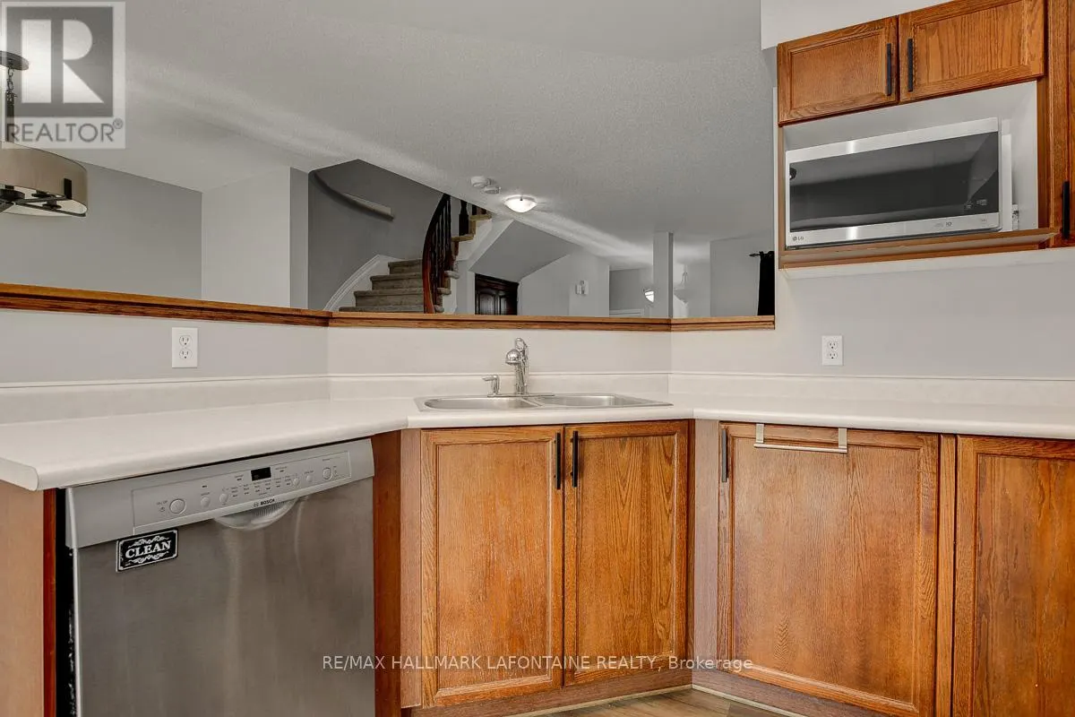 446 LAWLER CRESCENT