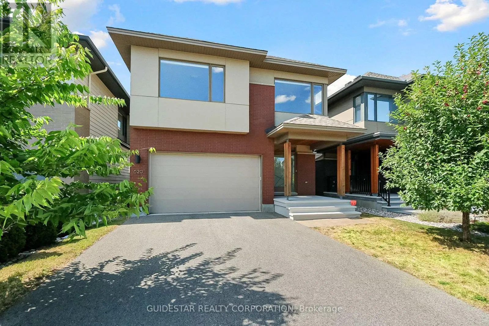 620 BRIDLEGLEN CRESCENT