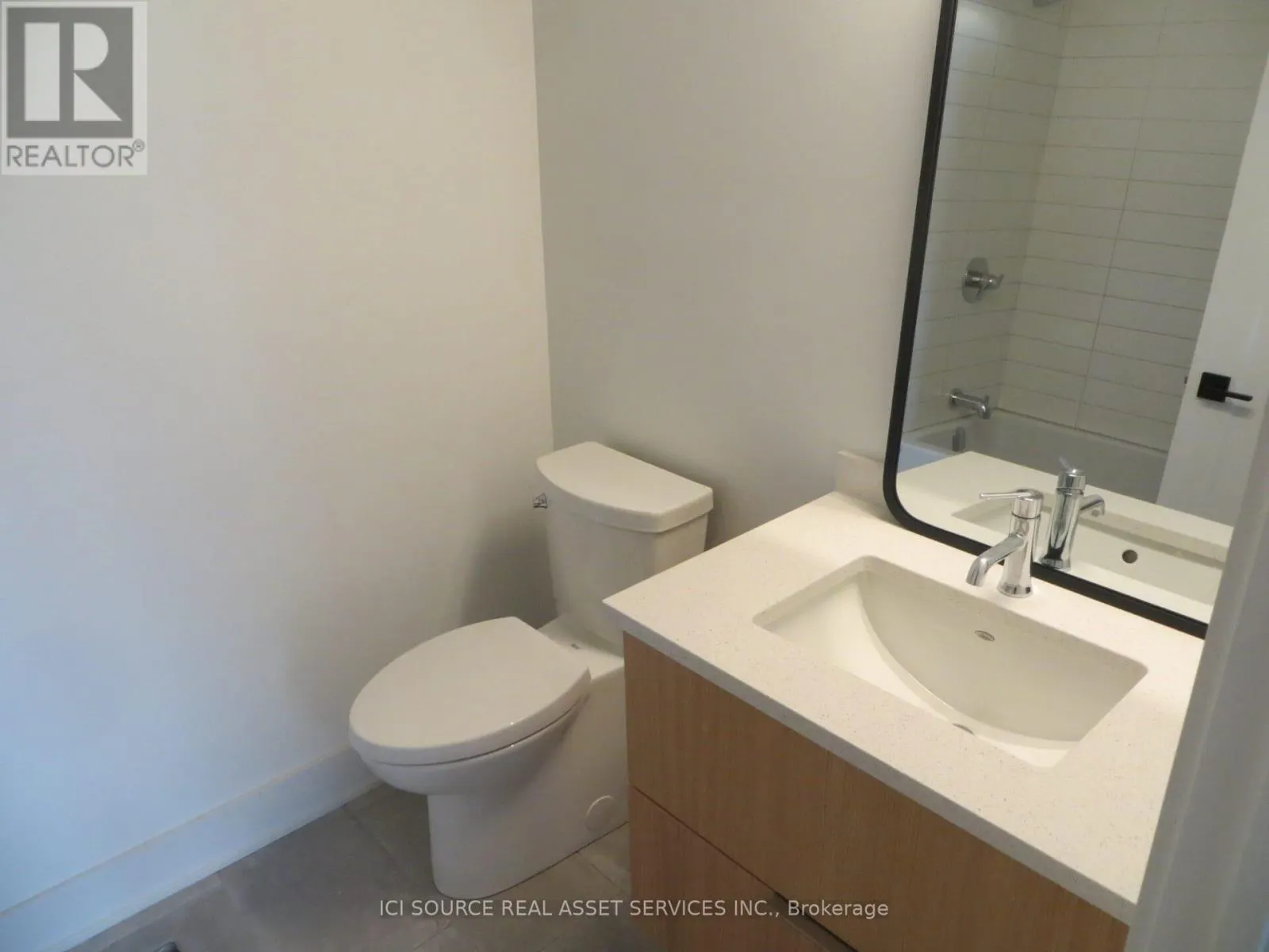9B FAIRBAIRN STREET