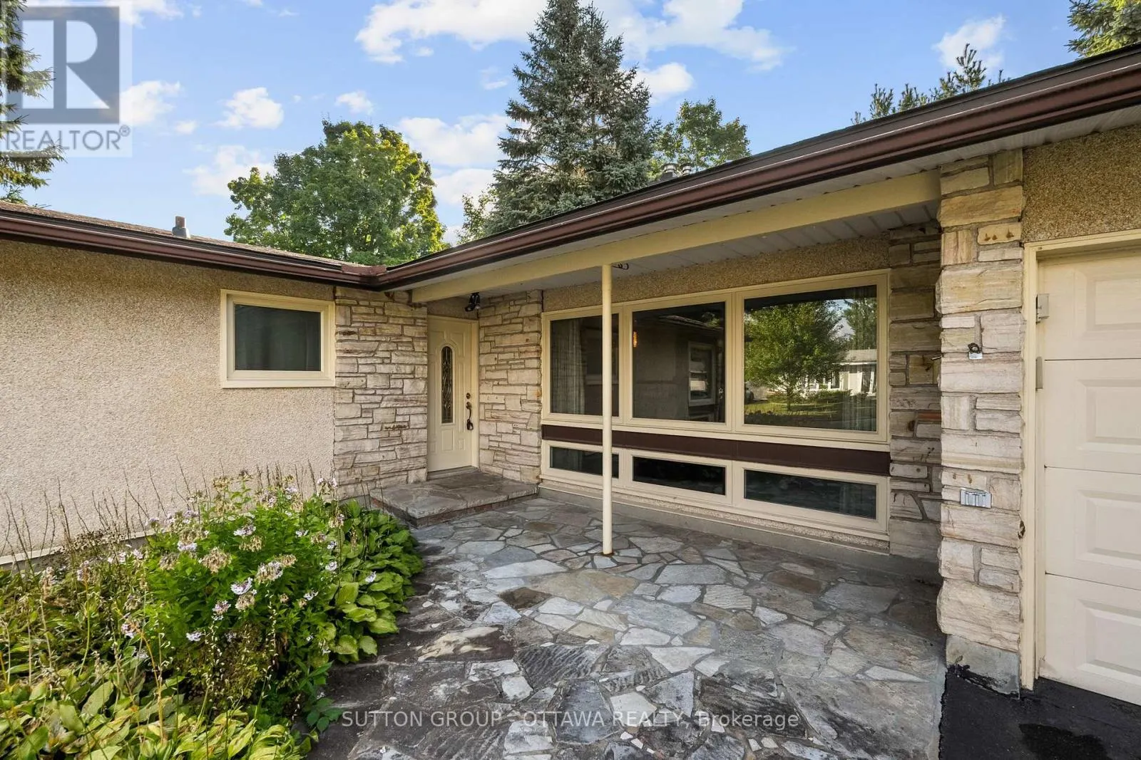 9 CLEADON DRIVE