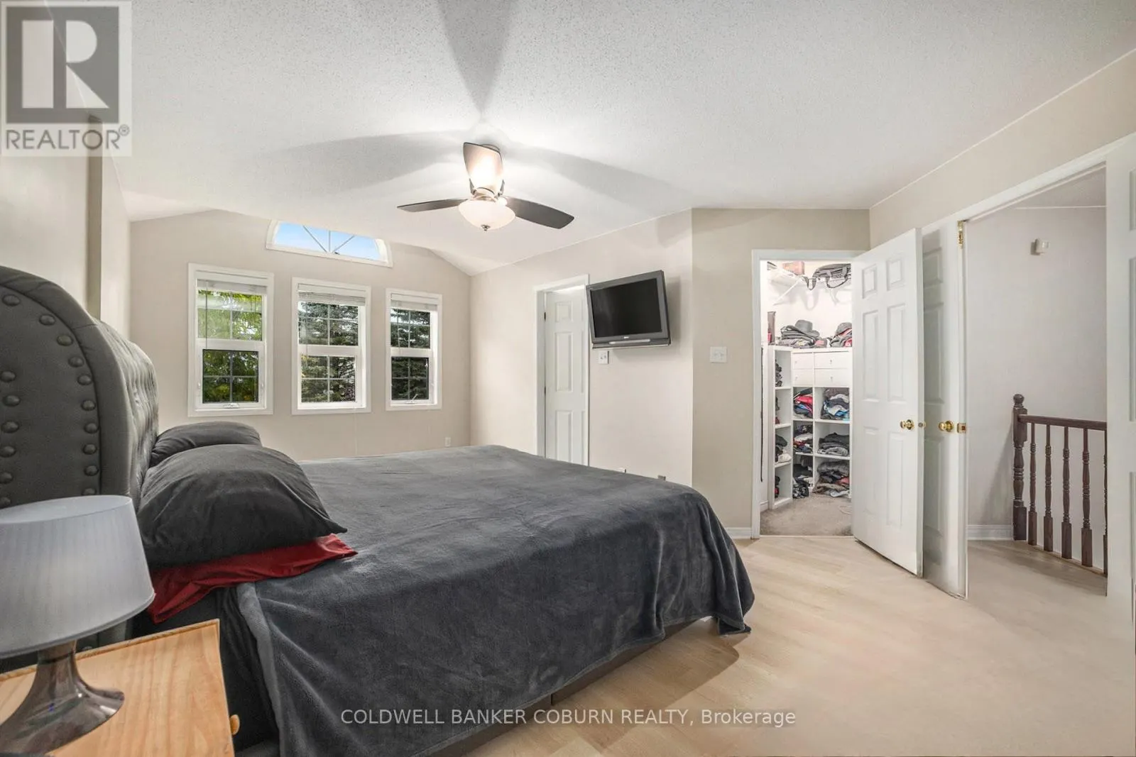 52 BLACKDOME CRESCENT