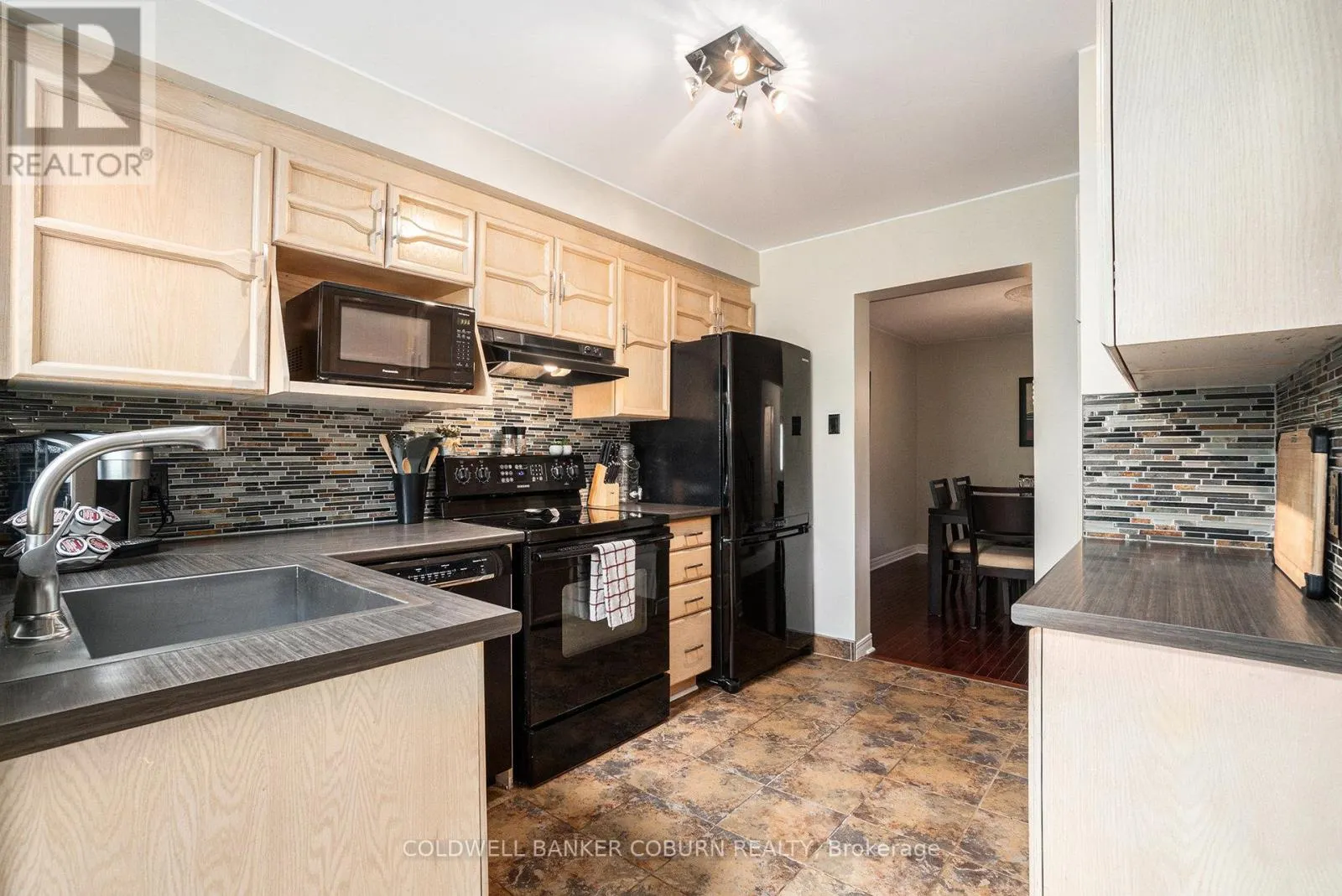 52 BLACKDOME CRESCENT