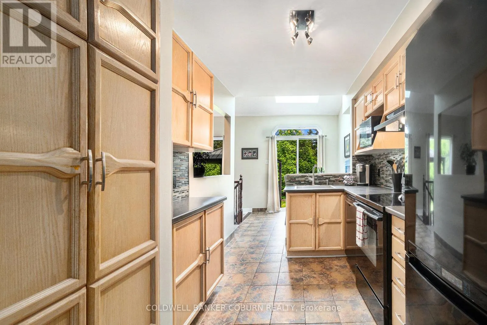 52 BLACKDOME CRESCENT