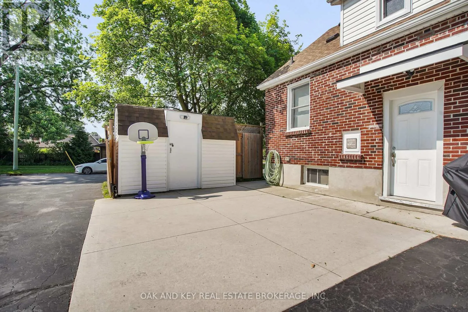 216 VANCOUVER STREET